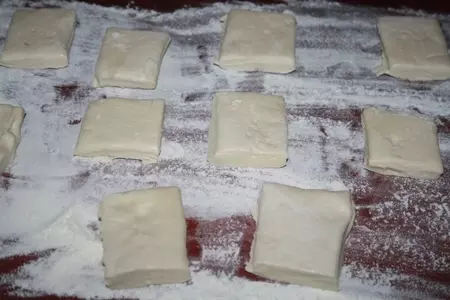 Быстрая самса из слоеного теста с говяжьим фаршем: шаг 2