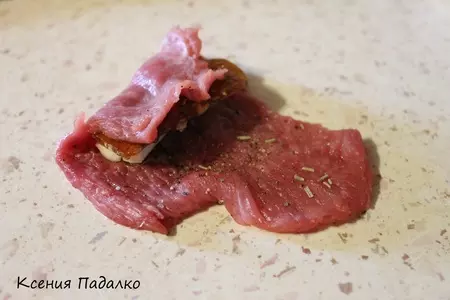 Рулетики из индейки с хрустящим центром: шаг 4
