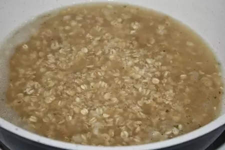 Густой овсяный суп на курином бульоне: шаг 3