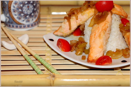 Рис басмати с лососем и луковым соусом. ужин за 12 минут: шаг 7