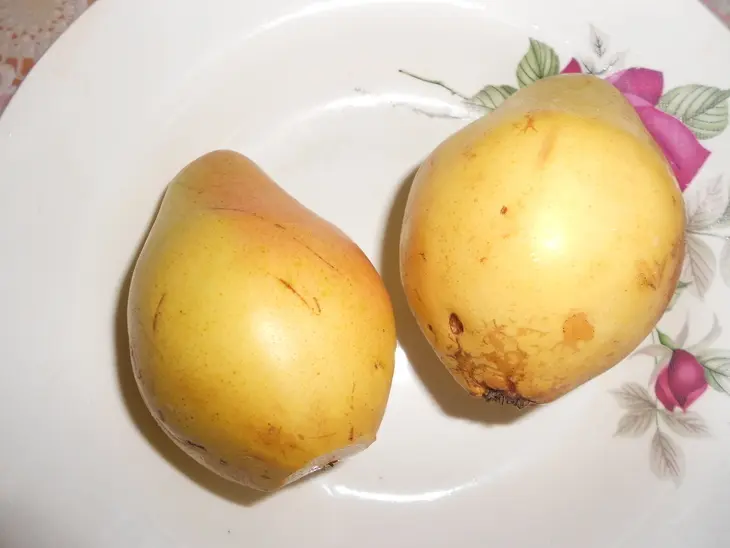 Медовые груши с рисовыми хлопьями и ягодами: шаг 3