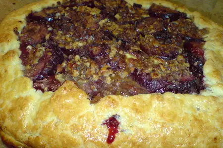 Галета с печёными сливами в меду,с грецкими орехами  и корицей: шаг 8