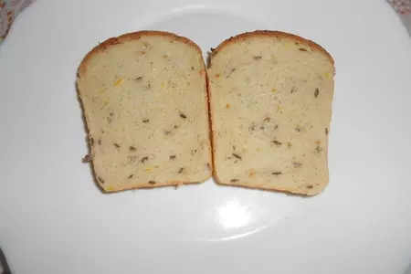 Брускетта с козьим сыром и черникой: шаг 1