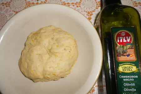 Ягодные пирожки на палочках: шаг 1