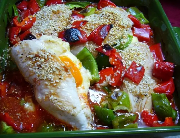 Курица, запеченная  с овощами: шаг 7