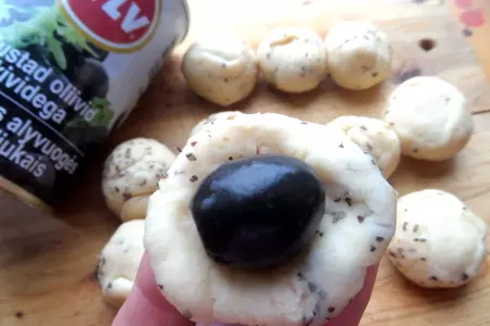 Сырные пирожки с маслинами и др. начинками: шаг 6