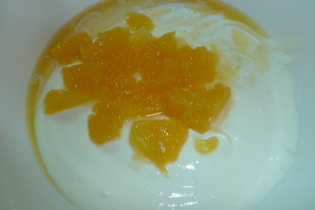 Творожный десерт с апельсином и малиновым вареньем : шаг 3