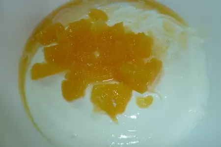 Творожный десерт с апельсином и малиновым вареньем: шаг 3