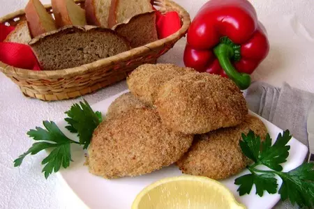 Рыбные котлеты-пикантные -с сыром и копченой паприкой.: шаг 3