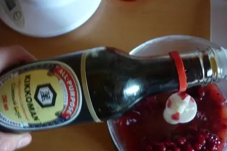 Мясо, запечённое в бруснично-апельсином соусе: шаг 2