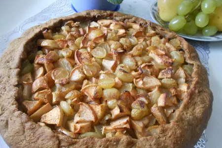 Ржаная галета с яблоками, грушами и виноградом: шаг 9