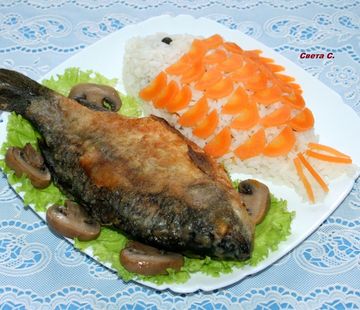Жареные караси с гарниром из риса янтарь, овощей и грибов "золотая рыбка" за 30 минут: шаг 9