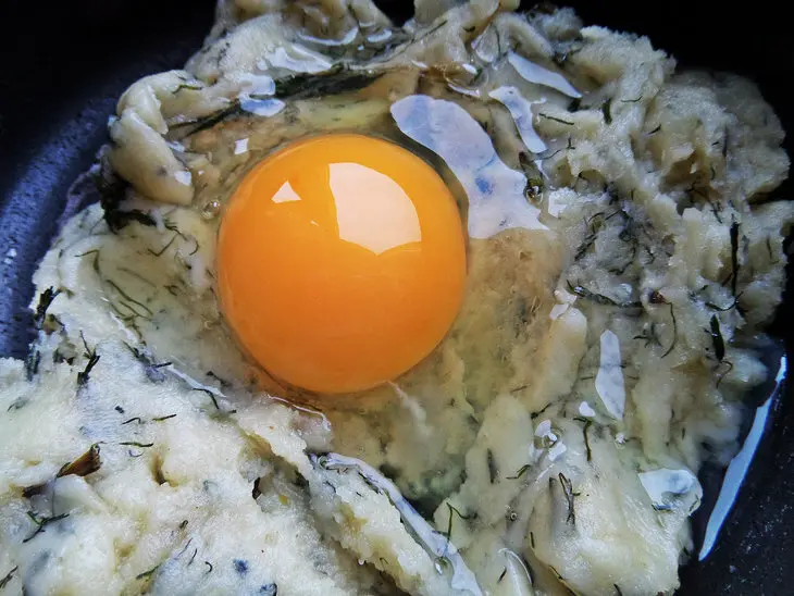 Куриный бульон с заварными клёцками: шаг 7