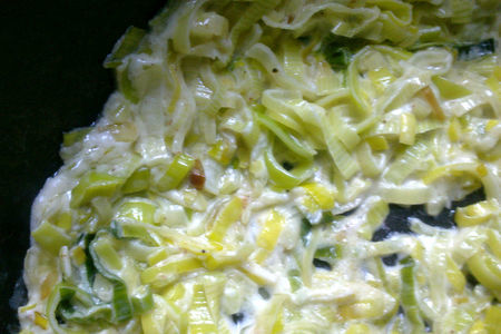 Рыба сибас, рис басмати микс на подушке из сливочного порея и салат из кабачка: шаг 4