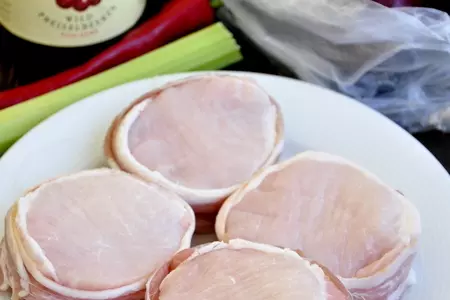 Медальоны из свинины с красным луком и апельсином: шаг 2