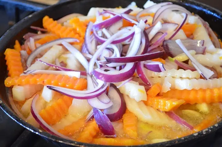 Нежная курица с гарниром из редьки и тыквы.: шаг 8
