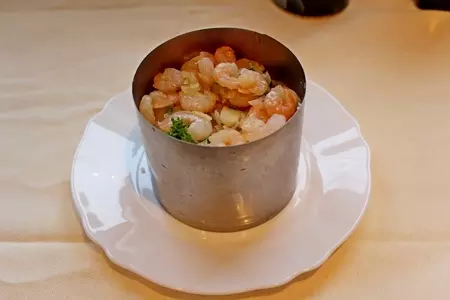 Тимбаль из картофельного пюре с креветками и миндальным соусом.: шаг 6