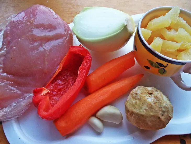 Курица в сезаме с овощами и рисом за 30 минут: шаг 1