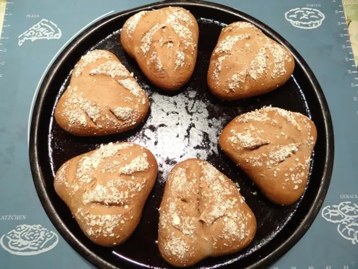 Шоколадные булочки "листочки": шаг 15