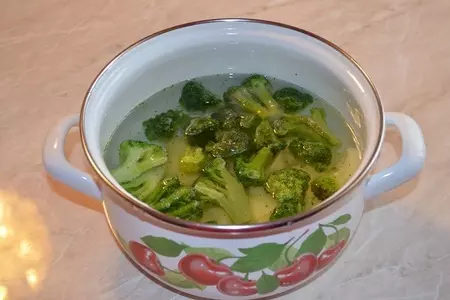 Нежная курочка с пюре брокколи-картофель: шаг 1
