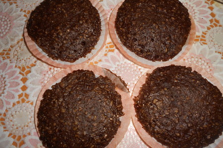 Шоколадно-отрубные пирожные "моментальные": шаг 6