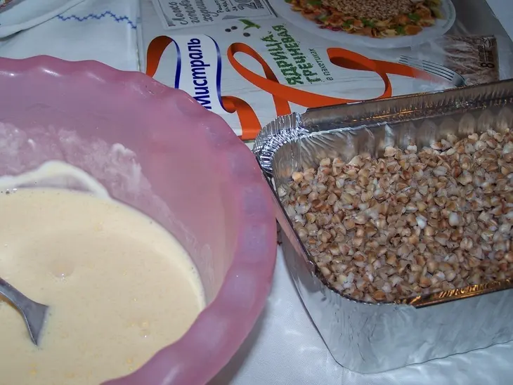 Запеканка из гречки с курицей и грибами за 30 минут: шаг 5