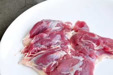 Жаркое из утки с ананасом и спаржевой фасолью: шаг 2