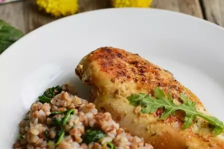 Куриное филе с гарниром из гречки и шпината.: шаг 5
