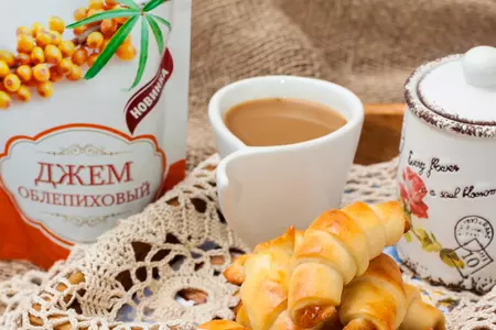 Рогалики из творожного теста с облепиховым джемом: шаг 5