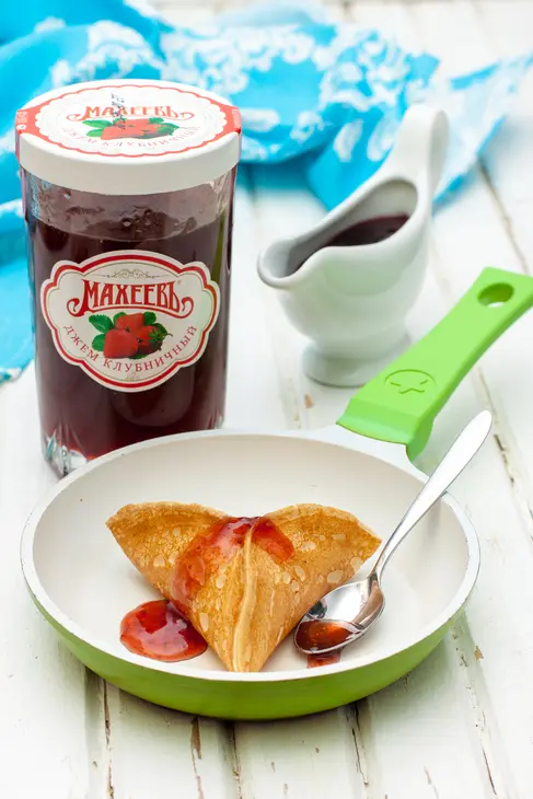 Блинчики с клубничным джемом: шаг 4