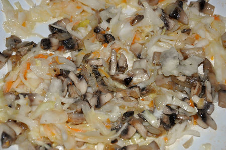 Постные пирожки с капустой и грибами: шаг 5