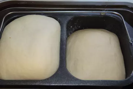 Выпечка: колоски сладкие с корицей и квадратные лепешки с сыром: шаг 1