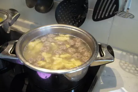 Суп с галушками и фрикадельками: шаг 5
