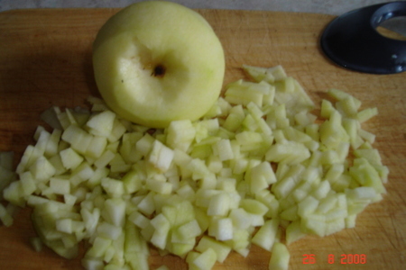 Капустные оладьи с яблочком: шаг 2