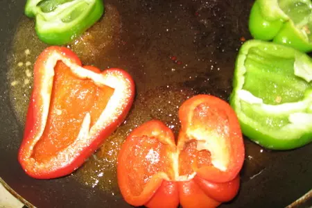 Мариннованые перцы фаршированные зеленью: шаг 1