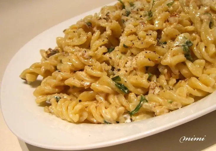 Паста со сливочным соусом с грецкими орехами: шаг 2