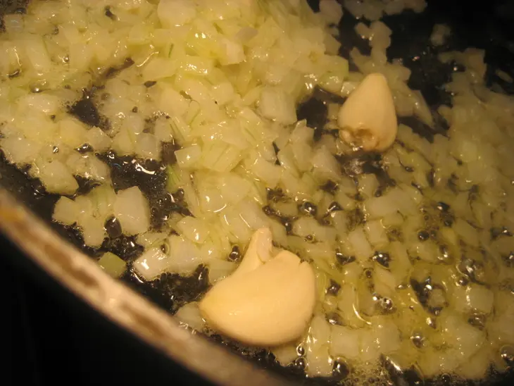Форель под белым соусом с рисом карри.: шаг 3