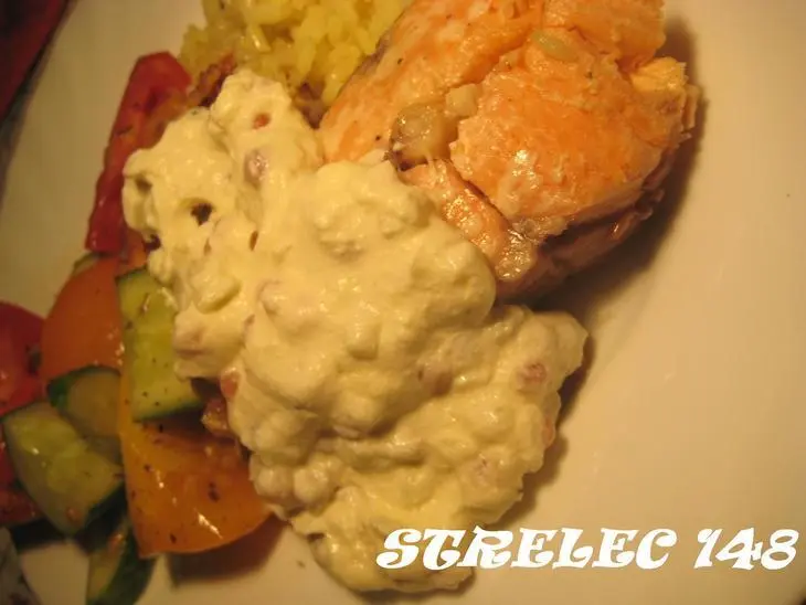 Форель под белым соусом с рисом карри.: шаг 8