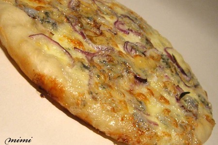 Пицца bianca с голубым сыром: шаг 2