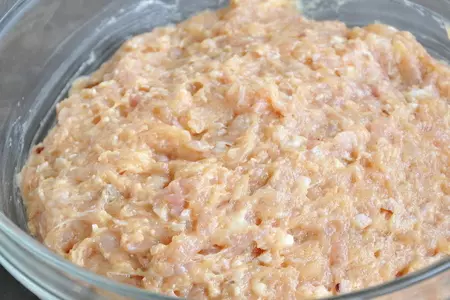 Ароматная куриная колбаса: шаг 2