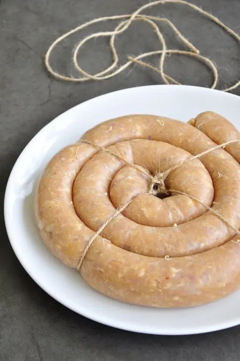 Ароматная куриная колбаса: шаг 4