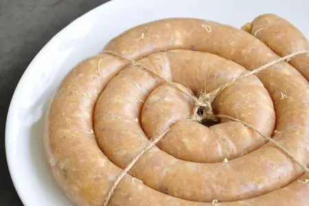 Ароматная куриная колбаса: шаг 4