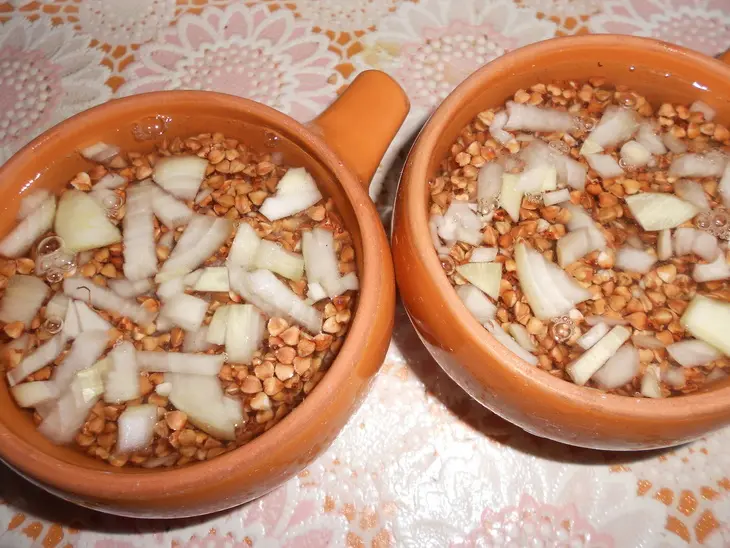 Запеченная гречка с мясом под сырной " шапочкой": шаг 4