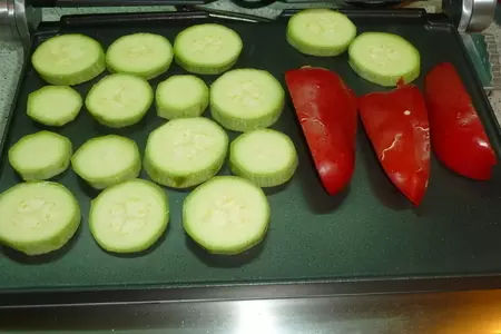 Теплый салат с грудкой индейки и грилованными овощами: шаг 6