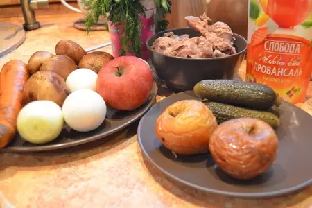 Оливье с куриными пупочками: шаг 1