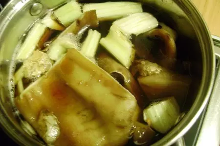 Салат по-китайски с прессованными свиными ушами: шаг 2