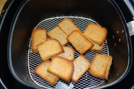 Закусочные тосты с овощами и сардиной: шаг 1