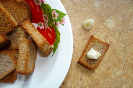 Закусочные тосты с овощами и сардиной: шаг 4
