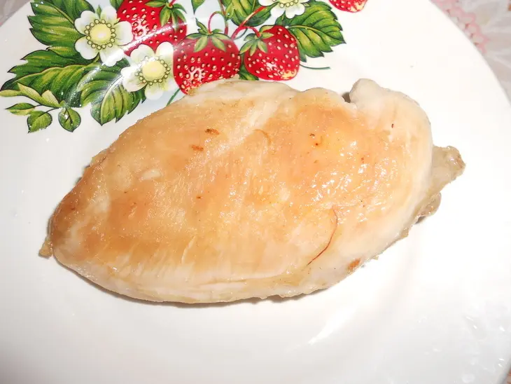 Оливье с курицей: шаг 1