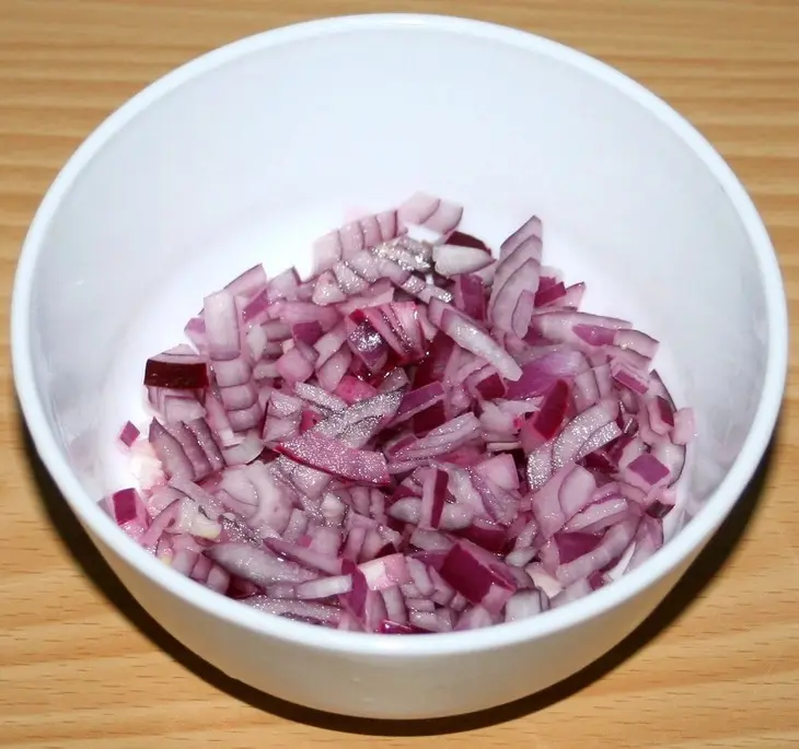 Волованы с мясным салатом: шаг 6